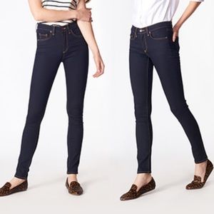 Veronica Beard | Kate 10” | Indigo